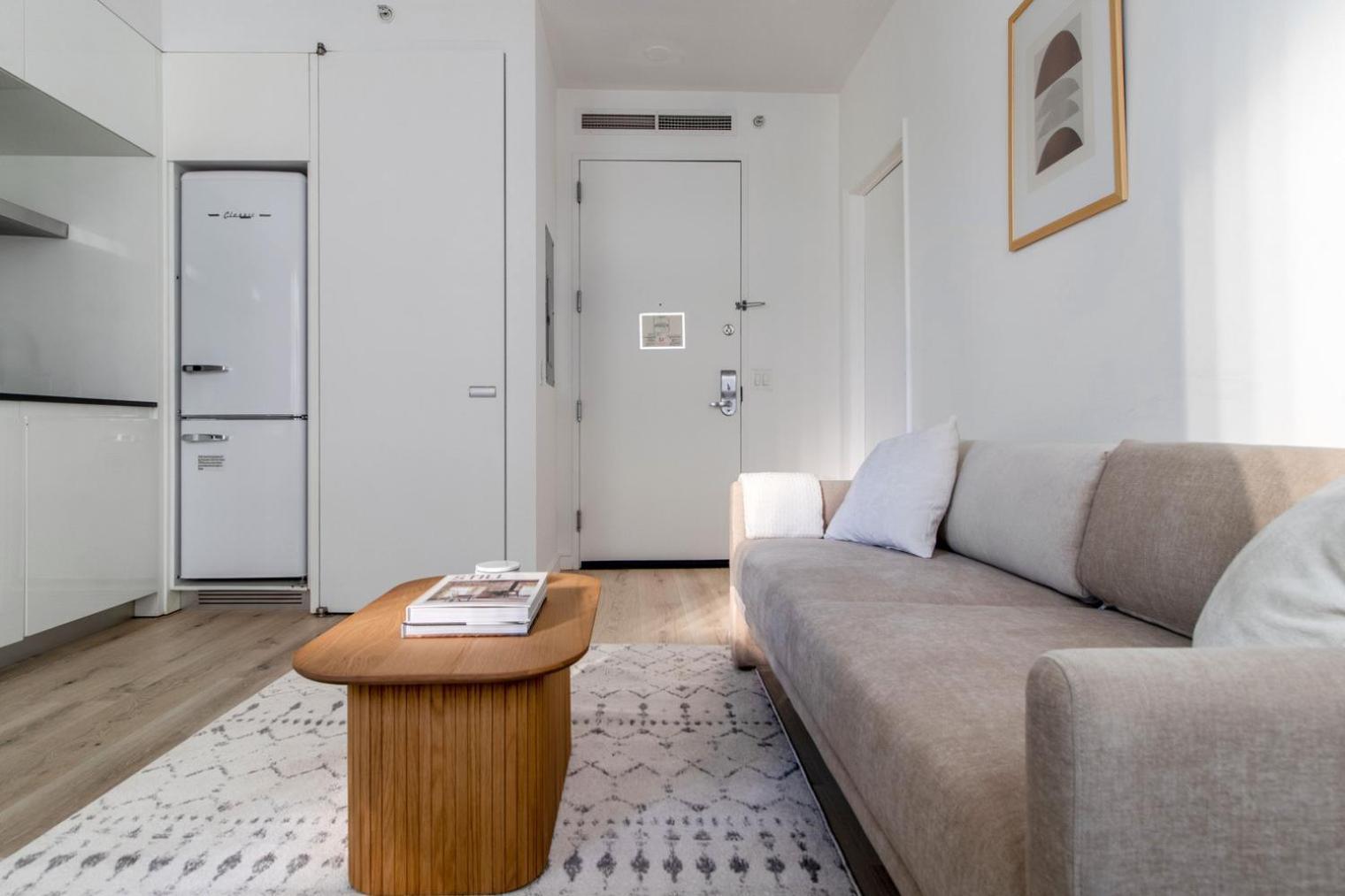 Midtown West 1br W Gym Wd Nr Bryant Park Nyc-1380 *